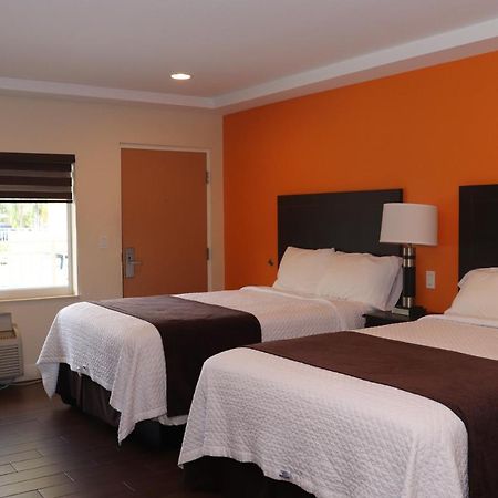 Curtis Inn & Suites Голливуд Экстерьер фото