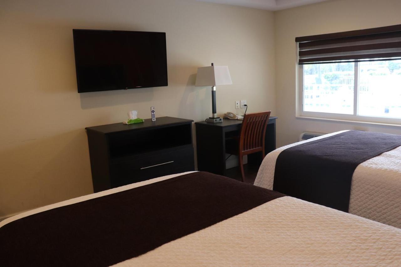 Curtis Inn & Suites Голливуд Экстерьер фото