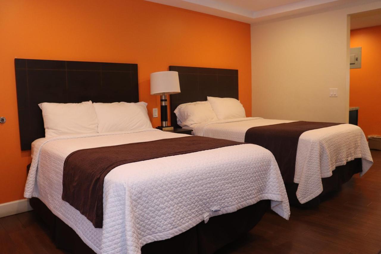 Curtis Inn & Suites Голливуд Экстерьер фото