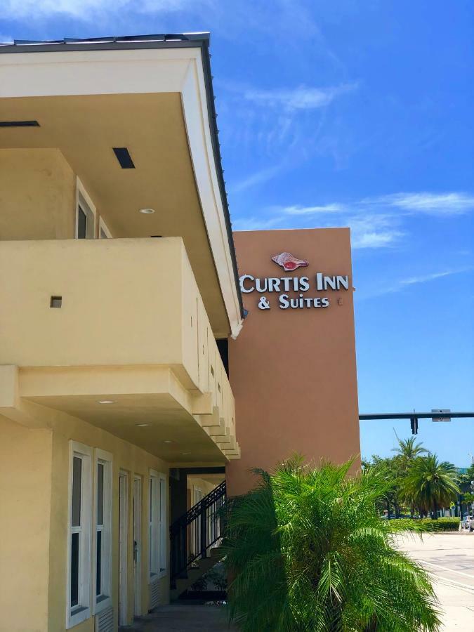 Curtis Inn & Suites Голливуд Экстерьер фото