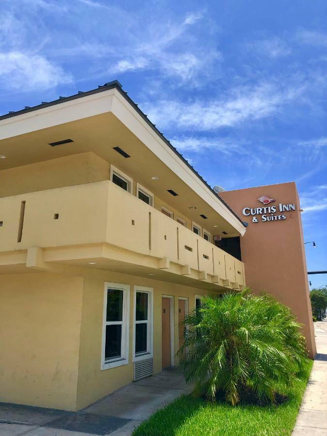 Curtis Inn & Suites Голливуд Экстерьер фото
